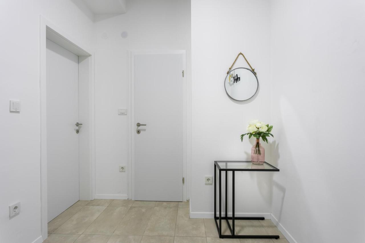 Go2Zagreb Chick Apartment Private Parking Available 외부 사진